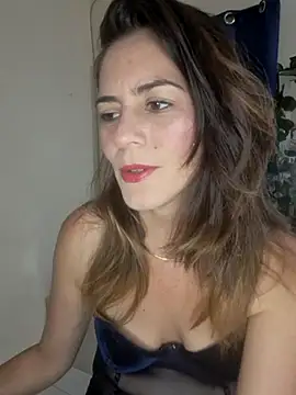 Snapshot of Hanny_24 chatting on September 2025 02:23:01 AM Hanny 24 online show from September 2025 02:23:01 AM