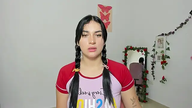 Emic  online show from November 2025 02:50:02 PM