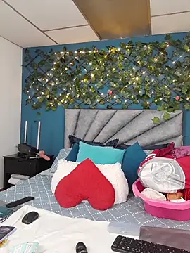 Grey Lorenz11 online show from February 2026 09:18:02 AM