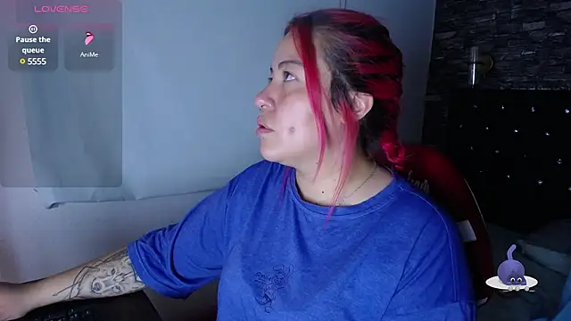 Bruja  Scarlata online show from March 2025 12:17:01 PM