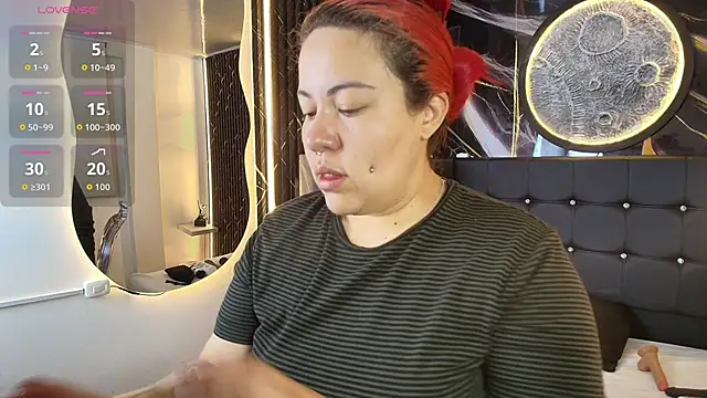 Bruja  Scarlata online show from September 2025 11:21:02 AM