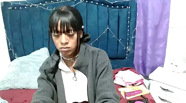 amathistalx online show from January 2025 04:43:01 PM