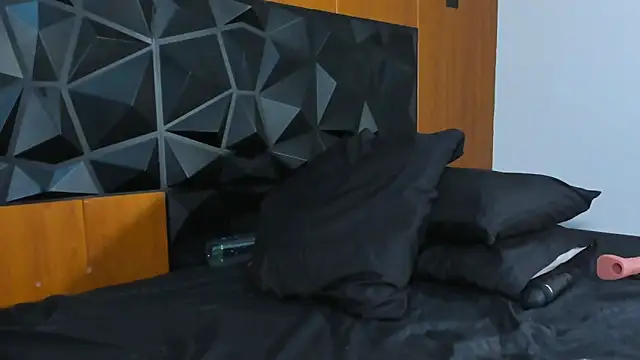 Wendy Marchall online show from January 2025 10:19:01 PM