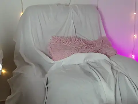 teffi smith25 online show from November 2025 01:22:01 PM