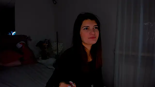 Snapshot of Laura_Leee chatting on January 2025 06:15:02 AM Laura Leee online show from January 2025 06:15:02 AM
