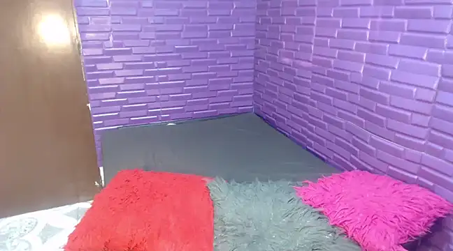 Snapshot of ShanayaKops chatting on December 2024 04:08:02 PM ShanayaKops online show from December 2024 04:08:02 PM