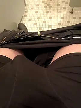 Snapshot of OdinWolf1990 chatting on January 2025 05:40:02 AM OdinWolf1990 online show from January 2025 05:40:02 AM