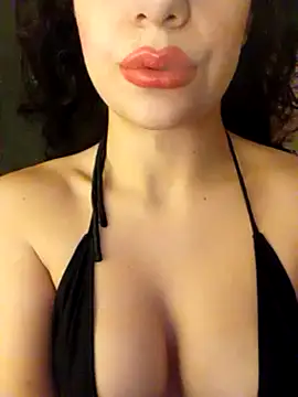 Snapshot of Katerina_Brownie chatting on December 2024 10:09:02 PM Katerina Brownie online show from December 2024 10:09:02 PM