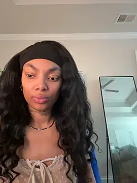 butterflybootyy online show from April 2026 09:16:01 PM