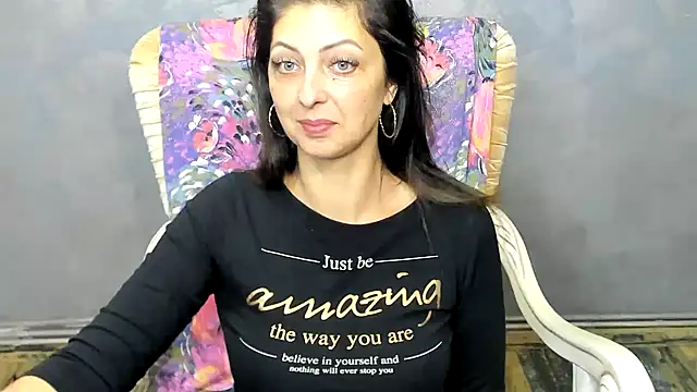 DivinSandra online show from December 2024 09:11:01 AM