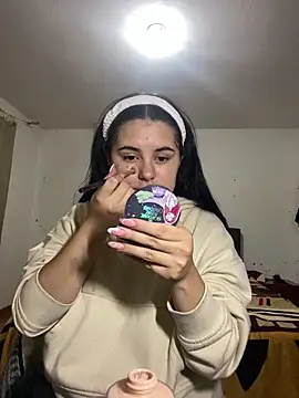 emiliaharper408 online show from February 2025 02:39:01 AM