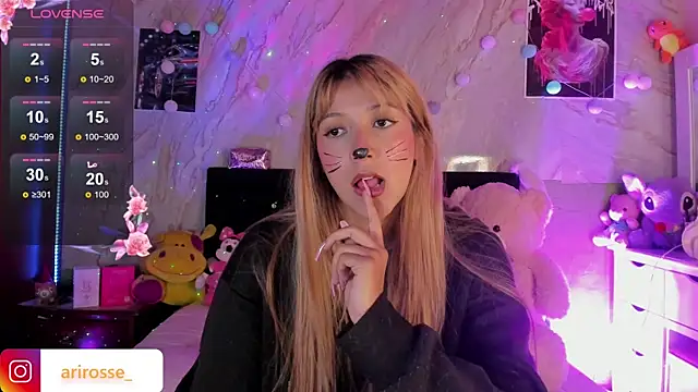 ariana rosse   online show from October 2025 08:59:01 AM