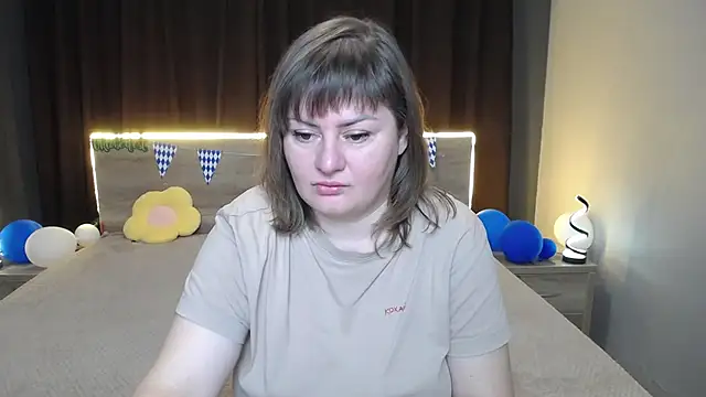 ZannaDreil online show from September 2025 06:24:01 PM