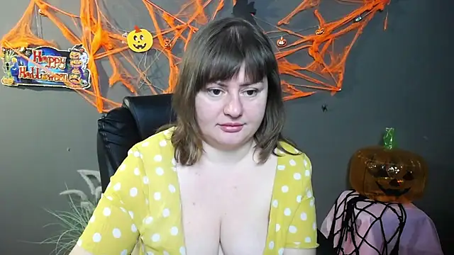 ZannaDreil online show from October 2025 07:20:01 PM