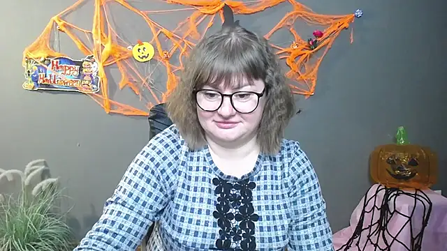 ZannaDreil online show from October 2025 07:04:02 PM