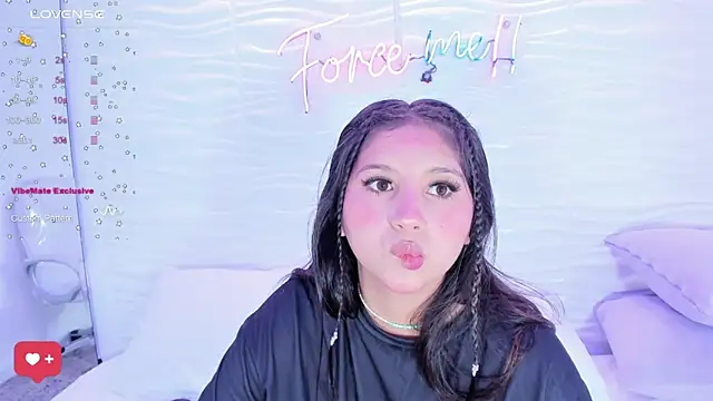 AvyMilton online show from February 2025 11:54:02 AM