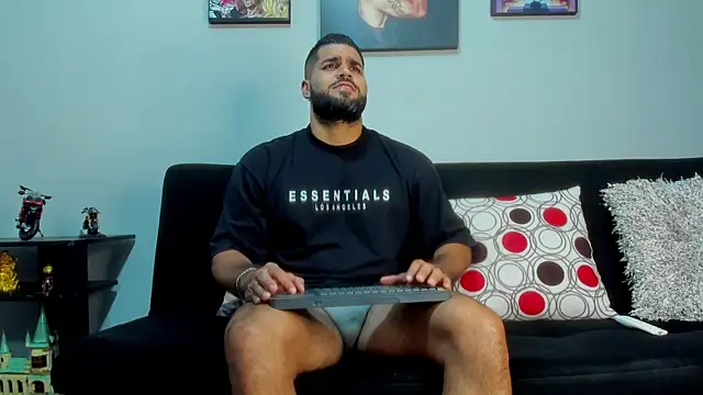 SamirHazard97 online show from January 2025 02:47:02 AM