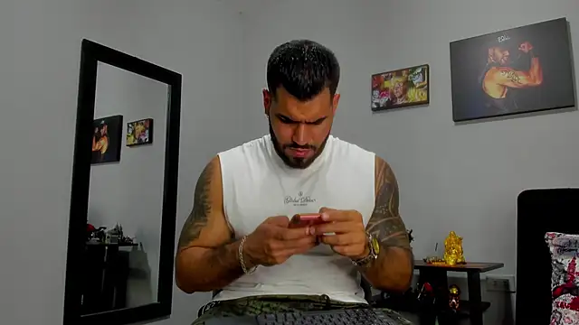 SamirHazard97 online show from October 2025 09:04:01 PM