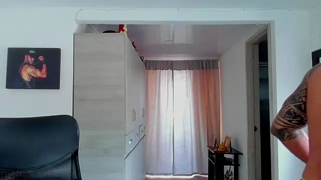 SamirHazard97 online show from February 2026 08:05:02 PM