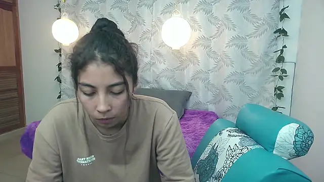 Mya paris online show from January 2025 01:33:01 AM