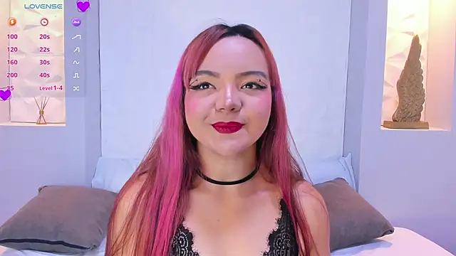 EmilyRouss  online show from February 2025 07:03:02 PM