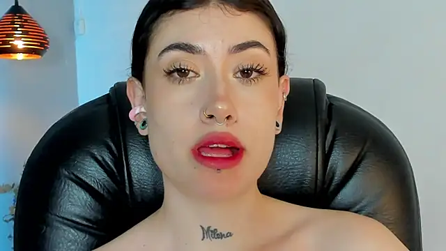 melody suarez online show from January 2025 01:37:02 AM