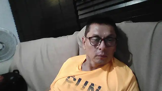 Snapshot of MarcusKelvin chatting on October 2025 01:49:02 AM MarcusKelvin online show from October 2025 01:49:02 AM