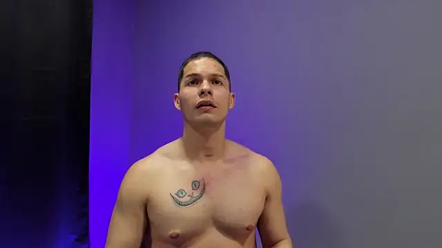 dominick crawford01 online show from March 2025 11:05:01 PM