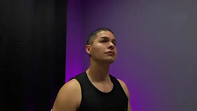 dominick crawford01 online show from March 2025 02:15:01 AM