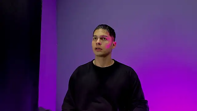 dominick crawford01 online show from September 2025 03:31:01 AM