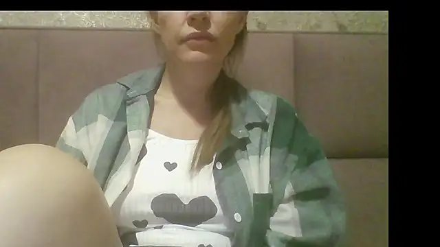 Sladkiegubki online show from October 2025 02:55:01 AM