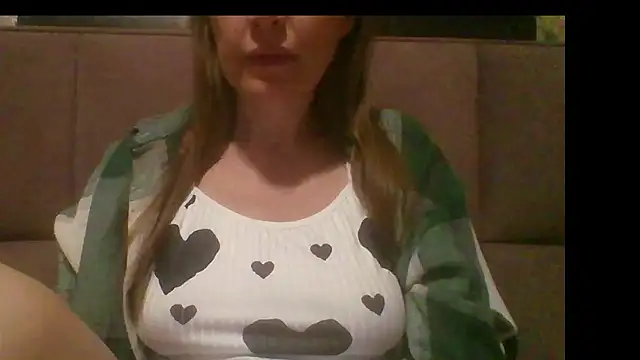 Sladkiegubki online show from October 2025 09:37:01 PM