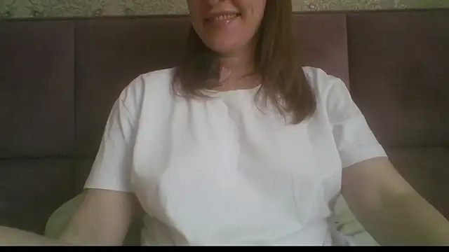 Sladkiegubki online show from April 2026 11:00:02 AM