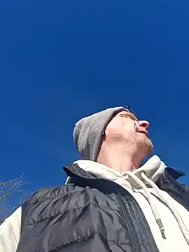 Snapshot of Maiki82 chatting on March 2025 02:12:01 PM Maiki82 online show from March 2025 02:12:01 PM