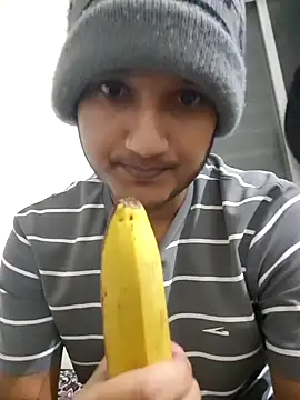 Jonrobinso online show from December 2024 04:47:02 PM