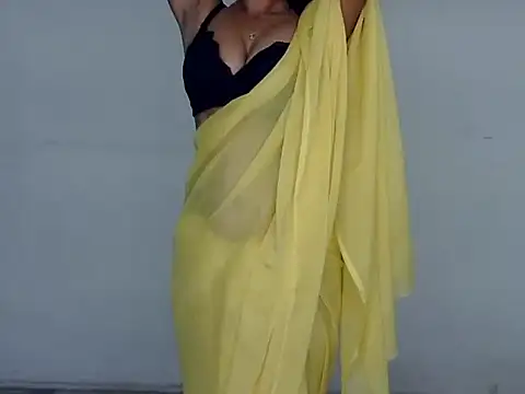 cute sweeetu online show from March 2025 12:03:01 PM