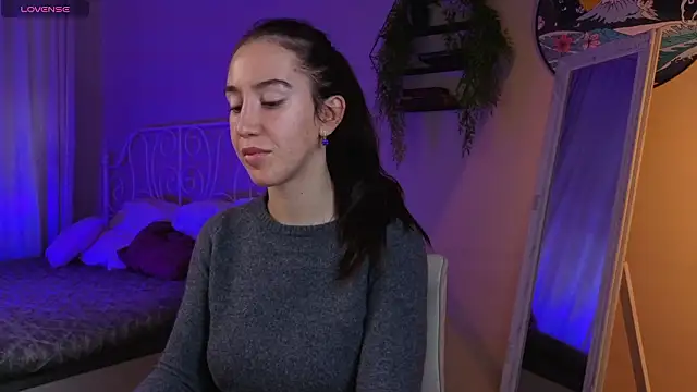 Belle Via online show from March 2026 03:39:02 PM