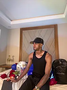 AaronCruz  online show from April 2026 09:01:02 PM