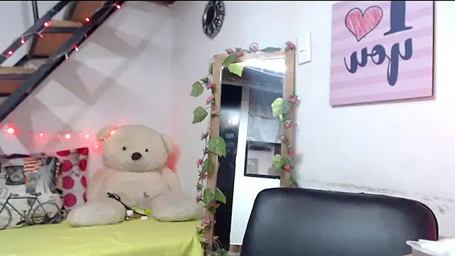 luna sky83 online show from December 2024 04:04:02 PM