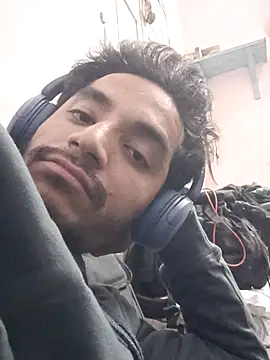 Snapshot of nskgenz chatting on November 2025 08:25:02 PM nskgenz online show from November 2025 08:25:02 PM