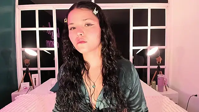 LottiCarter online show from January 2025 12:39:02 AM