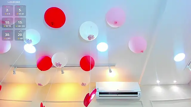 nahomygrey  online show from February 2025 11:20:02 PM