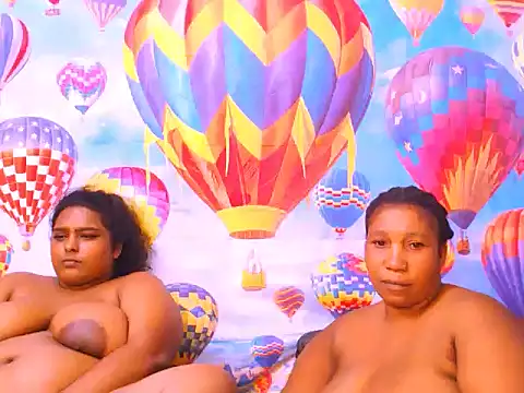 Snapshot of SexcGals chatting on December 2024 11:09:02 PM SexcGals online show from December 2024 11:09:02 PM