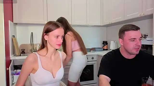 fcjuicy pussy online show from October 2025 02:14:02 PM