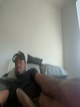 Snapshot of PointingPetrol chatting on November 2025 02:16:01 PM PointingPetrol online show from November 2025 02:16:01 PM