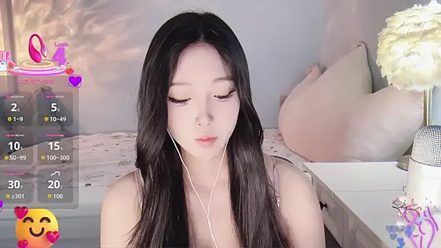 -Tilana- online show from September 2025 12:21:01 AM