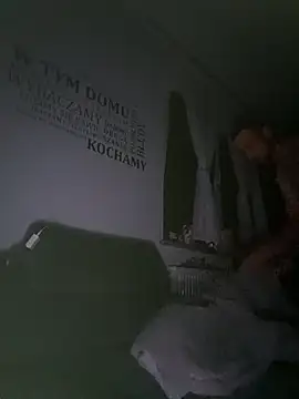 wariacik0024 online show from September 2025 01:27:02 AM