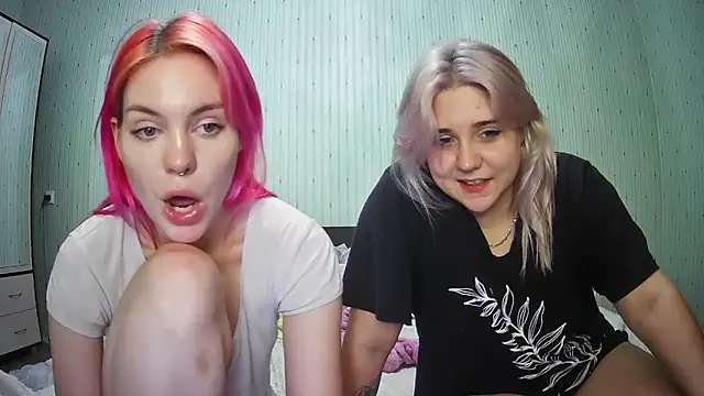ChrisGirls online show from December 2024 04:51:01 PM