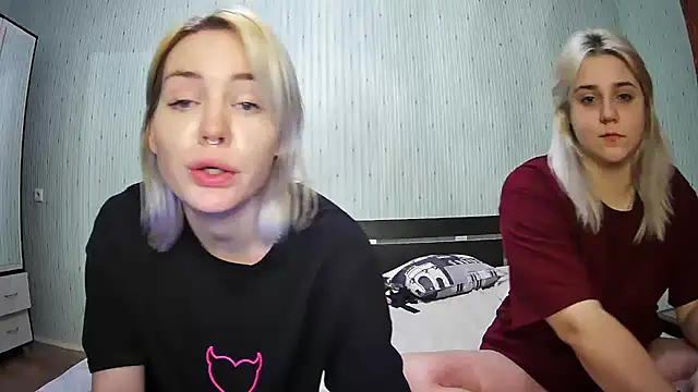 ChrisGirls online show from January 2025 03:43:01 PM
