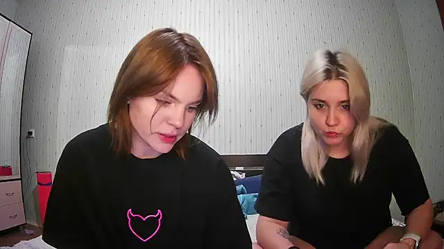 ChrisGirls online show from February 2025 05:09:01 PM
